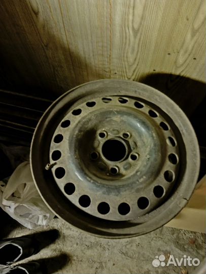 Автомобильные диски r15