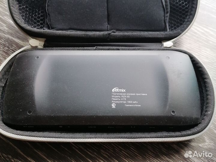 Игровая приставка Ritmix