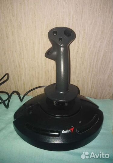 Джойстик Genius MaxFighter F-23U