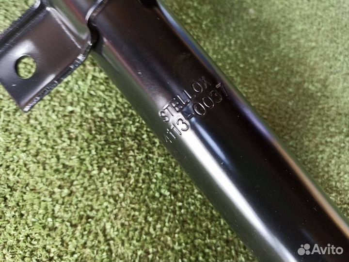 Амортизатор передний Ford Escort