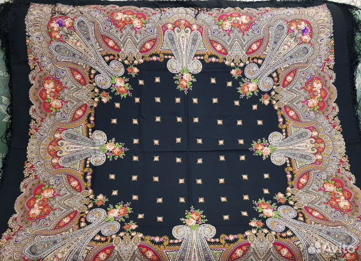 Платки и шали павлопосадские