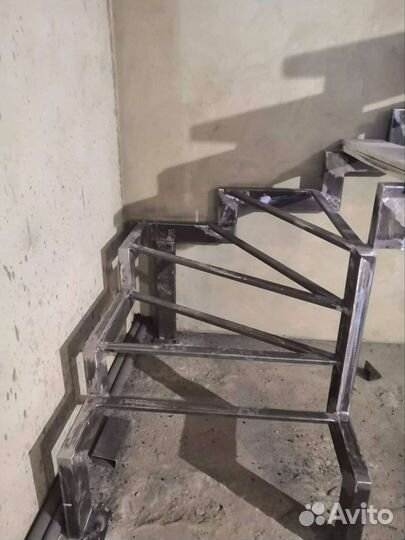 Изготовление металлических лестниц