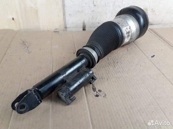 Амортизатор передний левый Mercedes-Benz S-Class