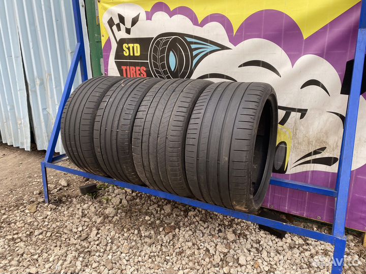 Pirelli P Zero PZ4 275/35 R21 и 315/30 R21