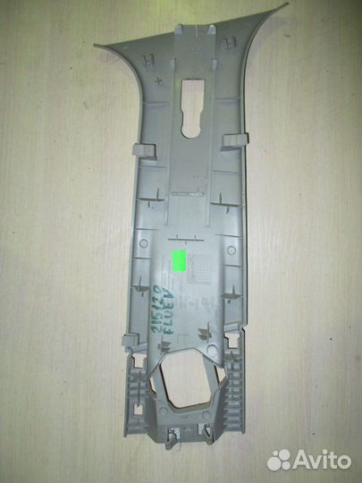 Обшивка стойки средяя левая верхняя