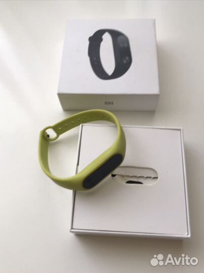 Фитнес браслет xiaomi mi band зарядное ремешки