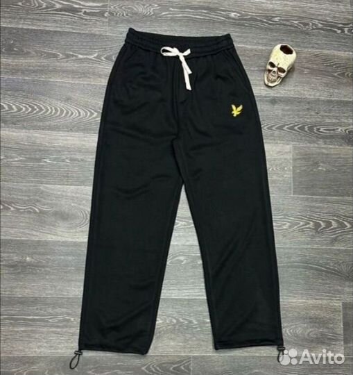 Штаны спортивные широкие lyle scott