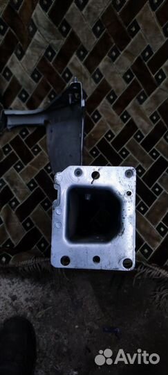 Ланжерон левый сапог пежо 307