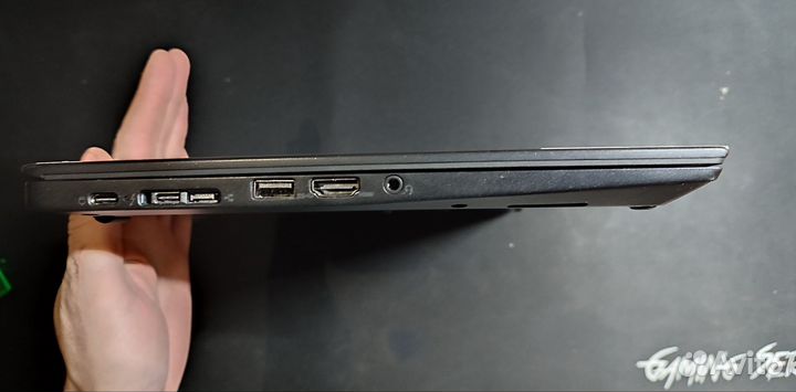 Lenovo ThinkPad T490s