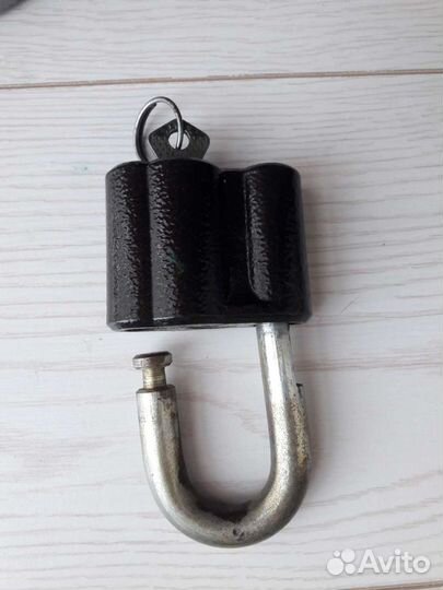 Навесной замок