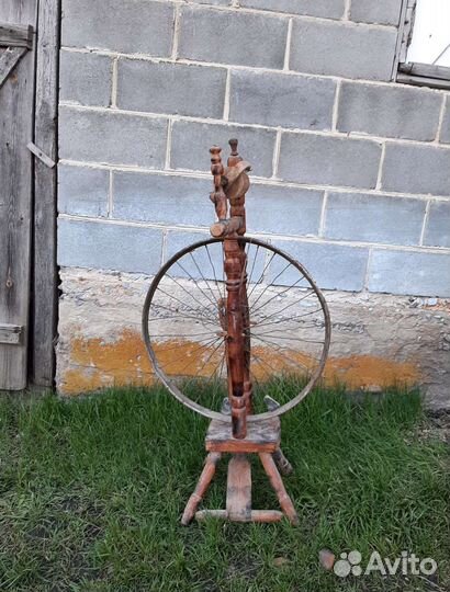 Прялка старинная