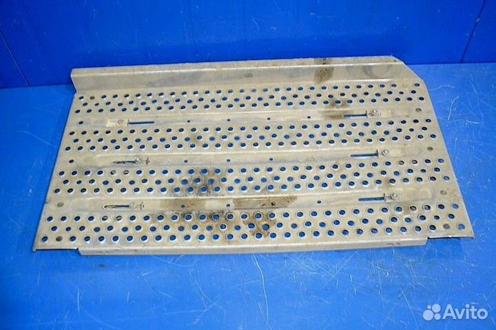 Металлический трапик mercedes-benz Actros MP4 1842