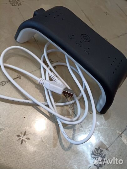 Маникюрная лампа