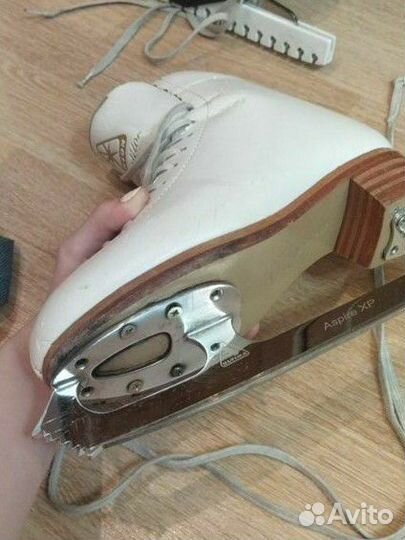 Фигурные коньки jackson 37-38 размер