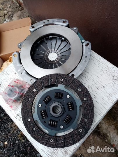 Продам комплект сцепления на автомобили renault