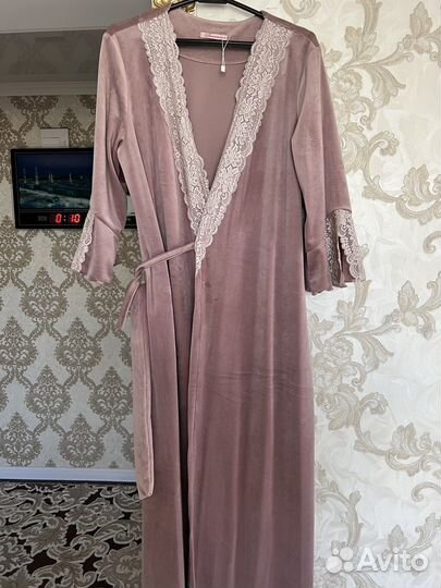 Халат велюровый женский