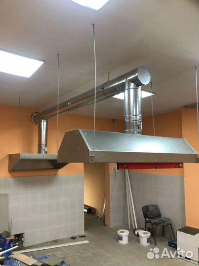 Вытяжной кухонный зонт