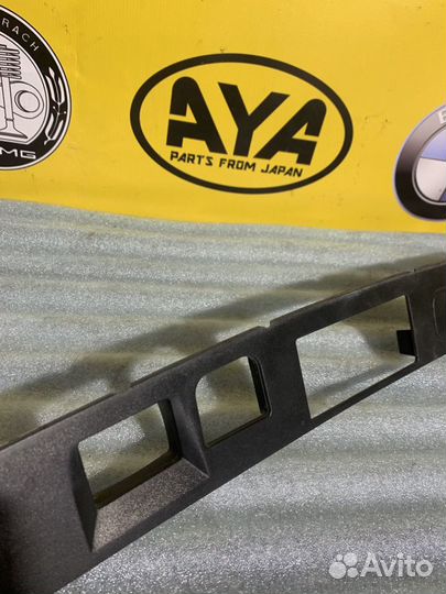 Накладка багажника W221