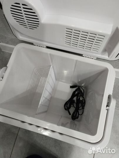 Автомобильный холодильник 12в, 220в