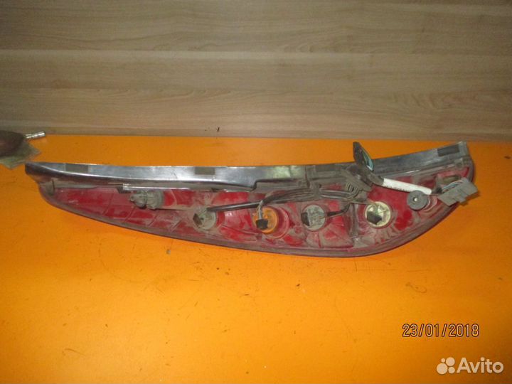 Фонарь задний правый Ford Mondeo III Форд Мондео 3