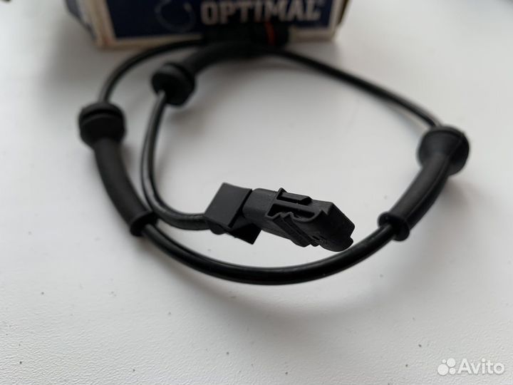 Датчик ABS пер megane II