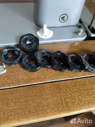 Швейная машина Чайка 2
