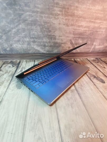 Игровой ноутбук Asus / GеFоrсе gt 750m / 120gb