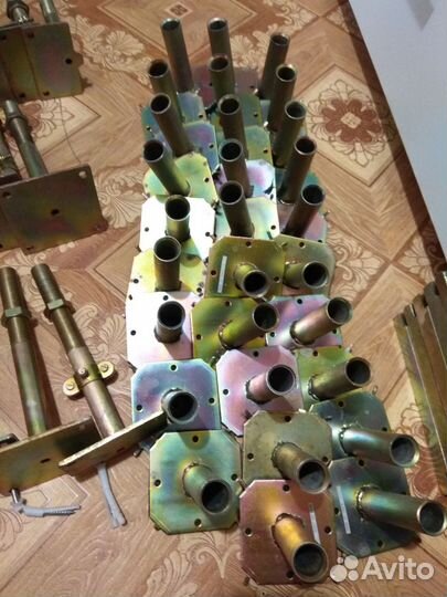 Опоры, стояки для фальшпола