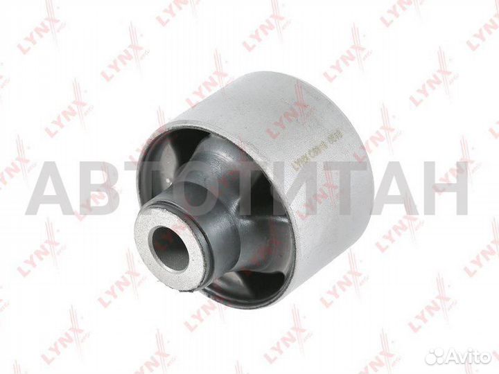 Сайлентблок дифференциала зад прав/лев toyota hiac