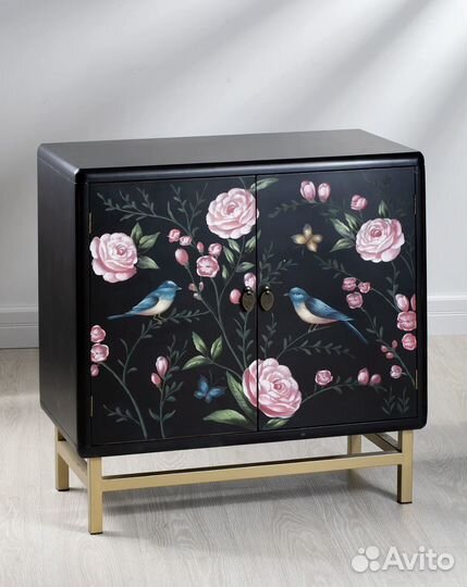 Комод в стиле Шинуазри