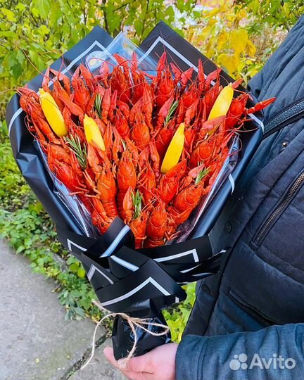 Мужской букет из колбас и сыра