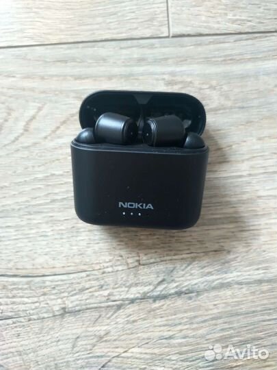 Беспроводные наушники Nokia BH 805