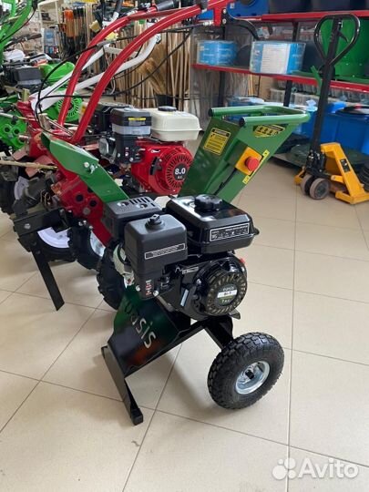 Бензиновый измельчитель Oasis