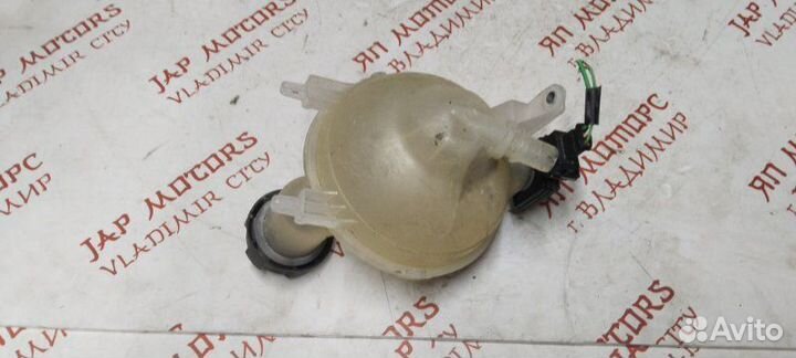 Бачок расширительный Citroen C4 B7 хетчбек 5F02