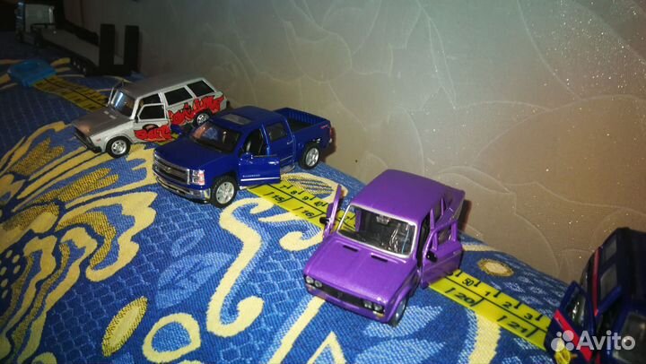 Модель автомобиля металлические машинки