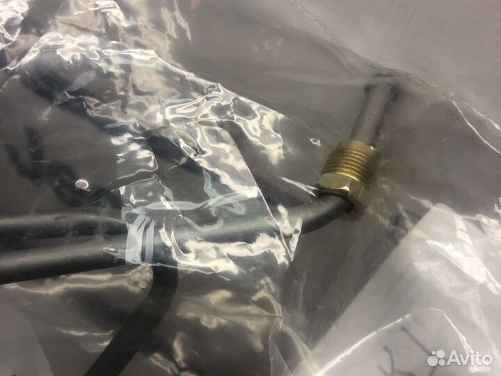 Трубка гидроусилителя руля Караван Вояджер 08