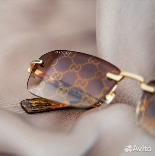Солнцезащитные очки gucci