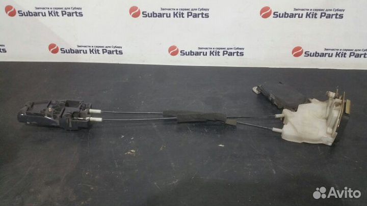Замок двери задний правый Subaru Forester SG