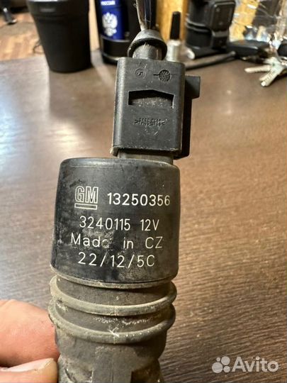 Насос омывателя Chevrolet Aveo T300 седан F16D4