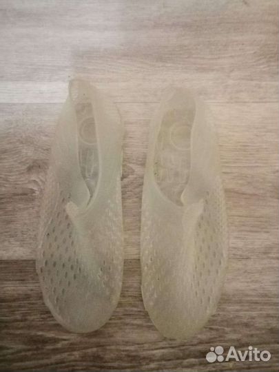 Тапочки для море