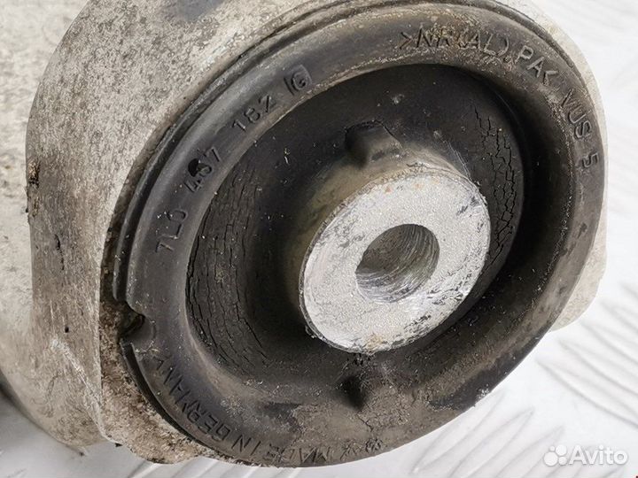 Рычаг передний левый Volkswagen Touareg