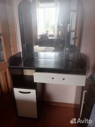 Трюмо трельяж с зеркалом б/у