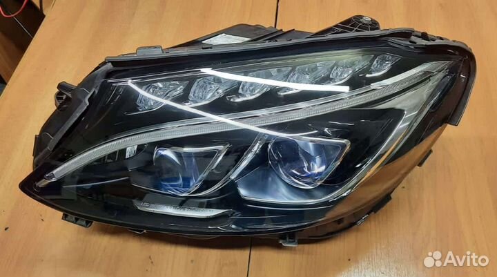 Фара левая Mercedes W205 дорест