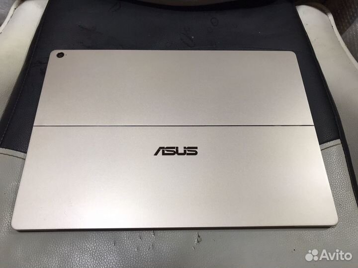 Планшетобук Asus Transformer 3 Pro