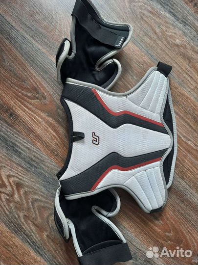 Нагрудник хоккейный детские