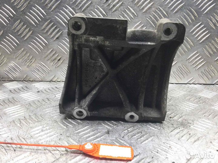 Кронштейн компрессора кондиционера Ford Focus 4m5q19d624 hwda