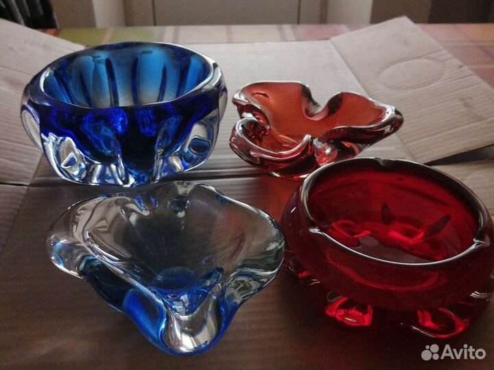 Пепельница цветное стекло.чехословакия