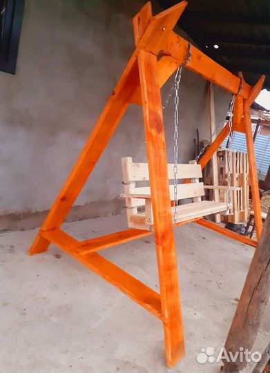 Садовые качели из дерева ручной работы