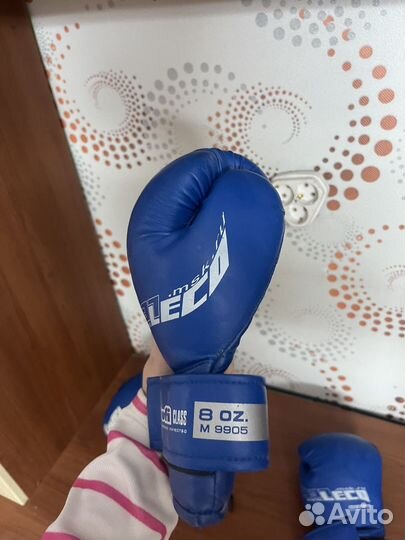 Боксерские перчатки