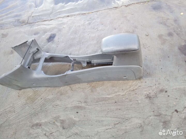 Подлокотник opel vectra b